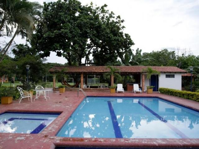 Finca en arriendo en Sur, Palmira