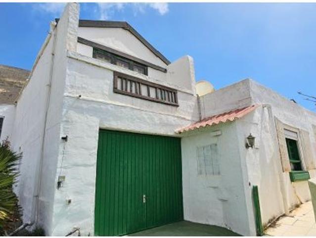 Local Comercial en venta en Lanzarote, Montaña Blanca