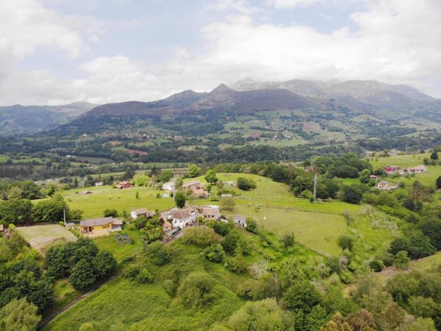 Terreno en venta en Piloña, Asturias