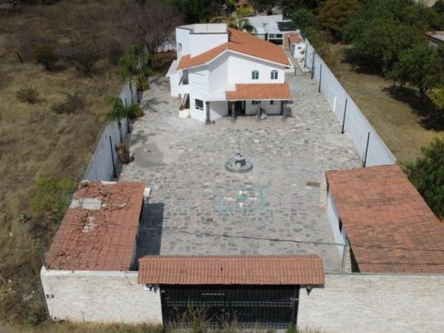 FINCA EN VENTA EN JURIQUILLA