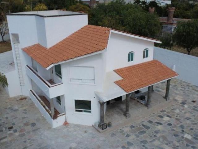 FINCA EN VENTA EN JURIQUILLA