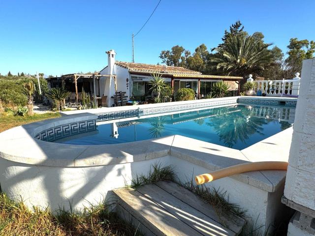 Finca en venta en Barrio de San Antón, Alhaurín El Grande