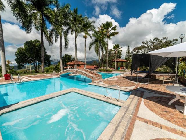 Finca En Venta En Arbelaez En. V246932