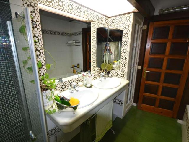 Finca en venta en La Perla-Torremuelle, Costa del Sol Occidental