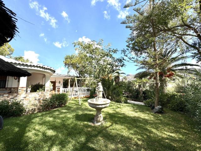 Finca en venta en Cártama, Málaga