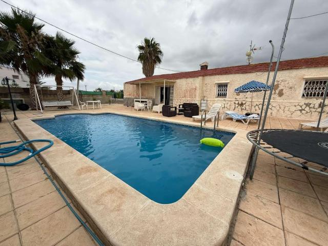 Finca en venta en Crevillent, Valencia