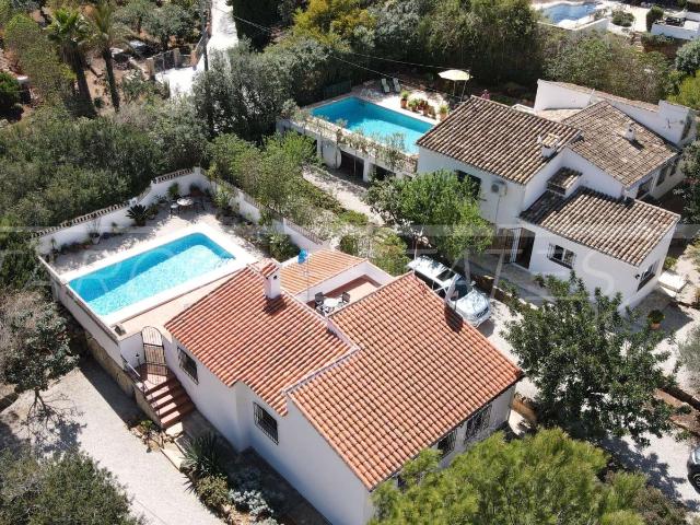 Finca en venta en Dénia, Valencia