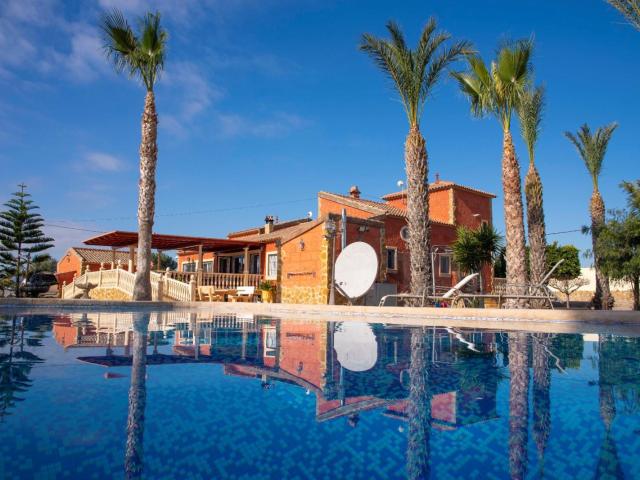 Finca en venta en Dolores, Alicante