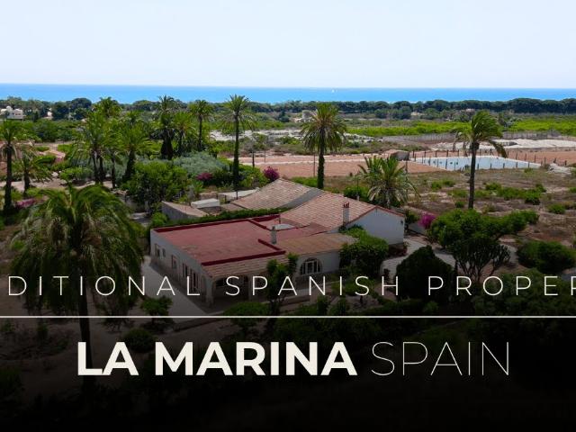 Finca en venta en Elche, la Marina Finca en venta en Elche, la Marina