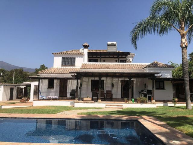 Finca en venta en Barriada Islas Canarias, Costa del Sol Occidental