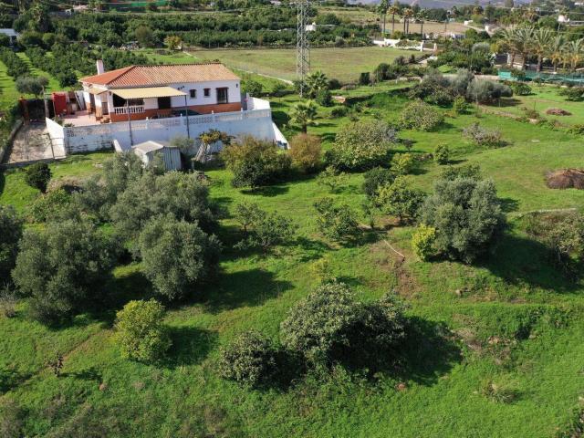 Finca en venta en Barriada Islas Canarias, Costa del Sol Occidental
