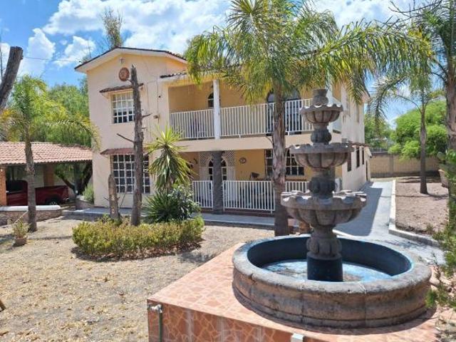 FINCA EN VENTA EN JURIQUILLA LA SOLANA 4031 METROS DE TERRENO