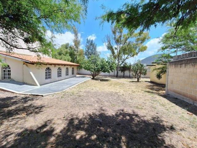 FINCA EN VENTA EN JURIQUILLA LA SOLANA 4031 METROS DE TERRENO