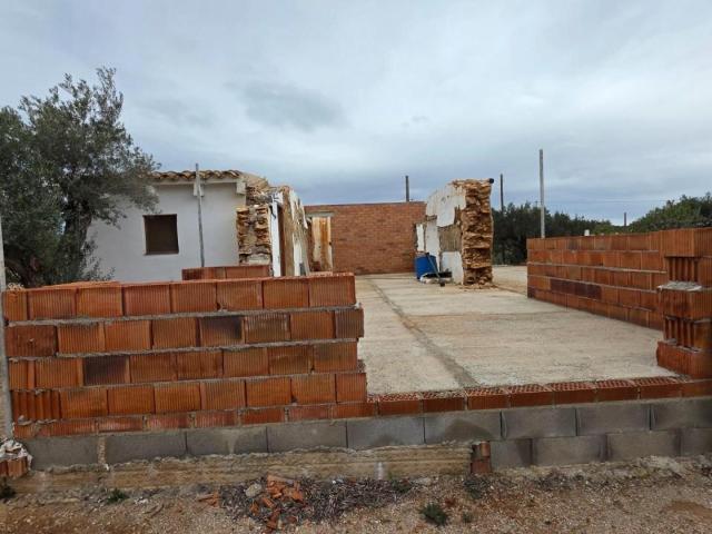 Finca en venta en L'ampolla