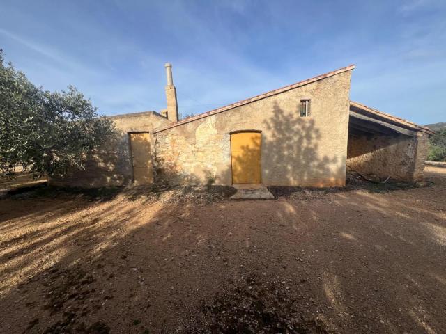 Finca en venta en L'ampolla
