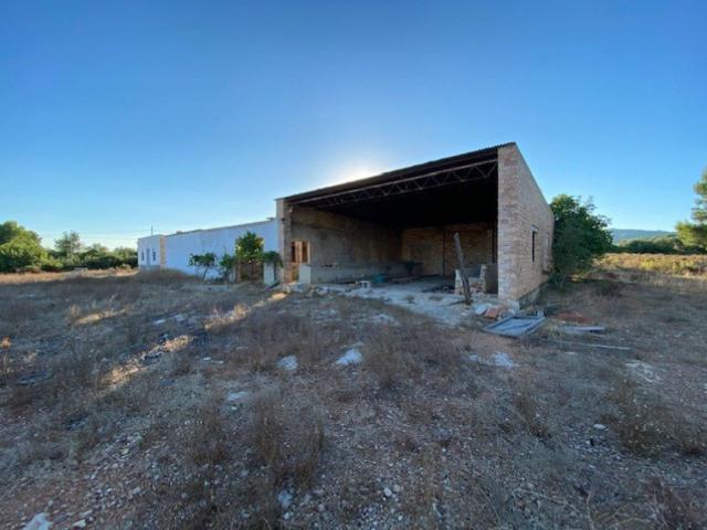 Finca en venta en L'ampolla