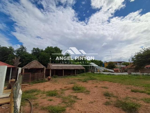 Terreno en venta en Cacique Mara, Maracaibo