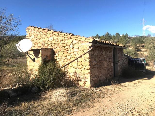 Finca en venta en Miravet