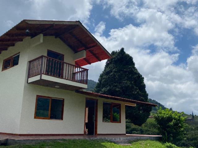 Finca en venta en Restrepo, Valle Del Cauca