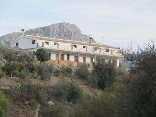 Finca en venta en Riogordo