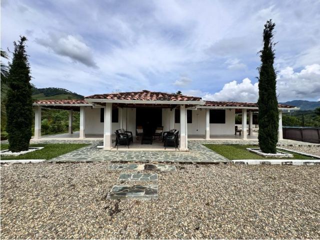 Finca en venta en Vereda Las Cruces, Santa Rosa de Osos