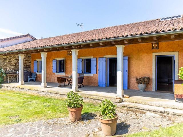 Finca en venta en Miñortos, Noia
