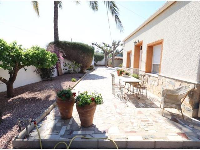 Local Comercial en venta en Elche De La Sierra, Castilla-La Mancha
