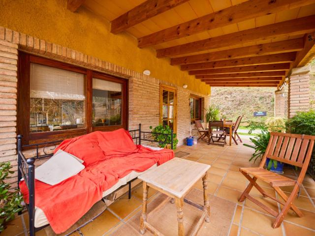 Chalet en venta en Pla de l'Estany, Catalunya
