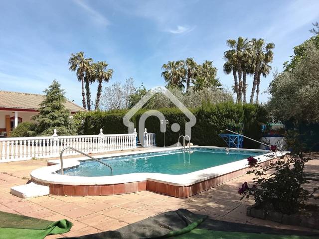 Chalet en venta en Villarubia, Córdoba