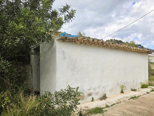 Terreno en venta en la Marina Baixa, Valencia