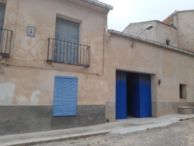 Casa en venta en l'Alt Vinalopó / El Alto Vinalopó, Valencia