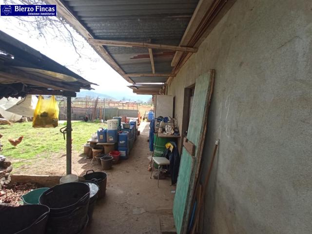 Chalet en venta en Cuatrovientos, El Bierzo