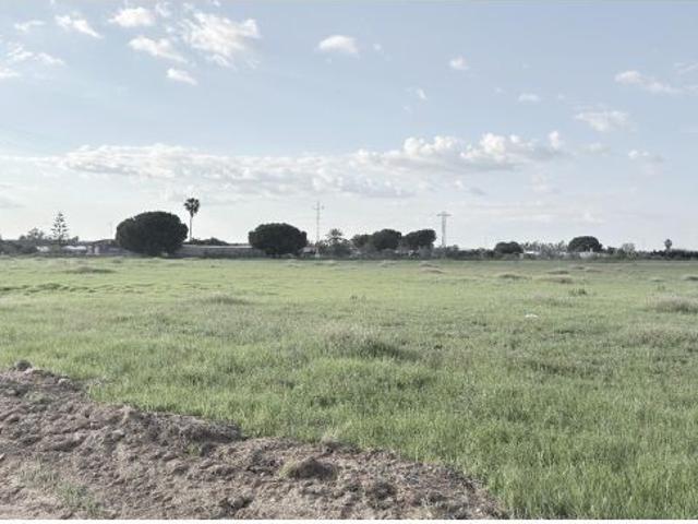 Local Comercial en venta en Comarca Metropolitana de Huelva, Andalucía