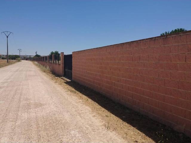 Terreno en venta en Valdetorres De Jarama, Madrid