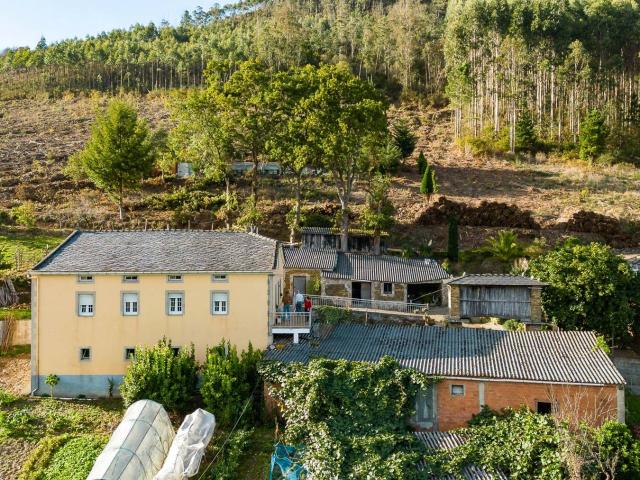 Terreno en venta en A Pontenova, O Castelo Terreno en venta en A Pontenova, O Castelo