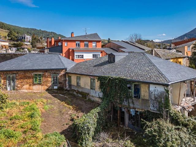 Terreno en venta en A Rúa, A Rúa Vella Terreno en venta en A Rúa, A Rúa Vella