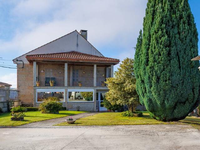 Terreno en venta en Amoeiro, Ourense