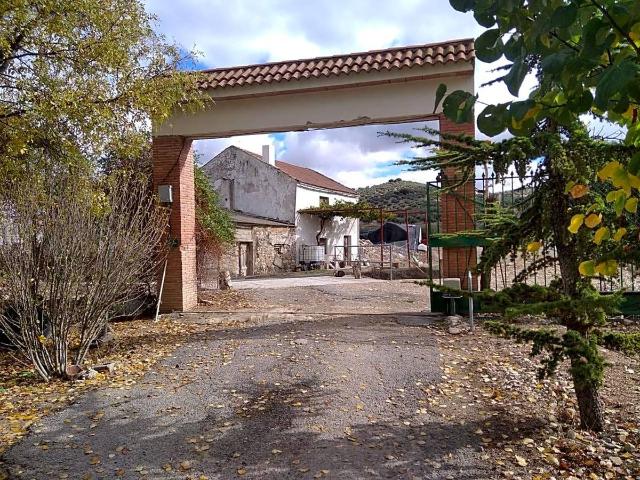Terreno en venta en Comarca de Los Montes, Andalucía