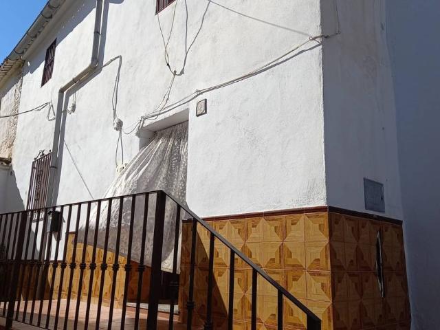 Villa en venta en Benamocarra
