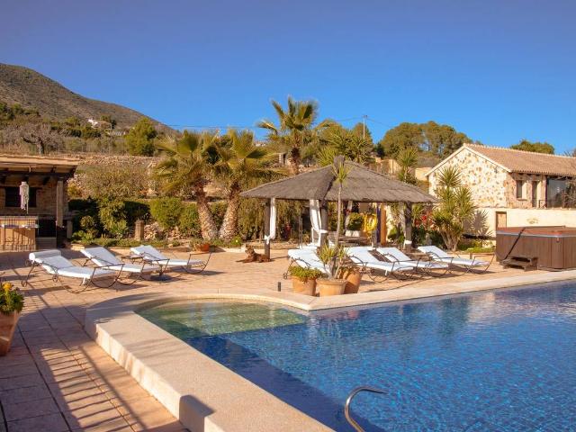 Terreno en venta en la Marina Alta, Valencia