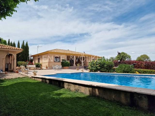 Chalet en venta en Daimiel, Castilla-La Mancha