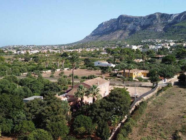Terreno en venta en Barri Port / Centre, Dénia