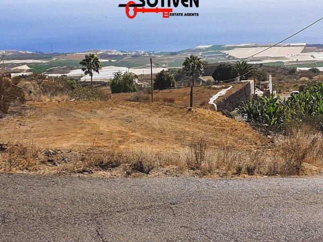 Terreno en venta en Guía de Isora, Canarias