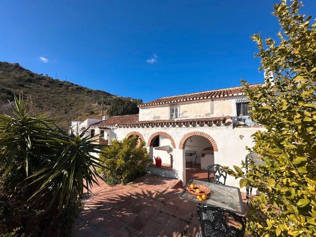 Terreno en venta en Comares, Las Encinillas