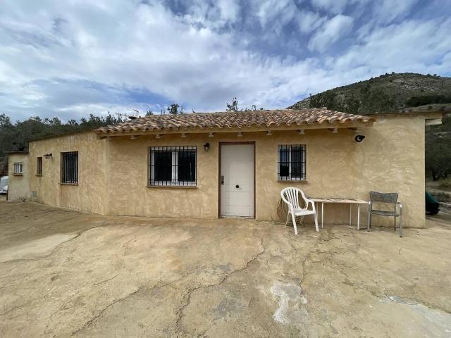 Terreno en venta en Confrides, Alacant / Alicante