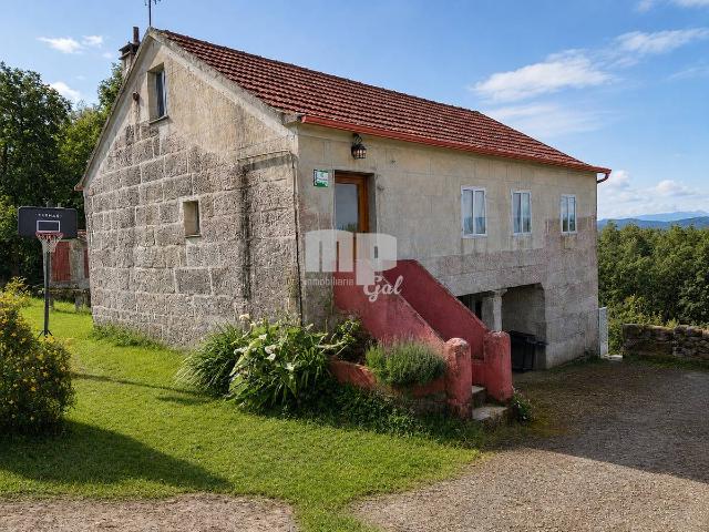 Terreno en venta en Fornelos de Montes, Vigo