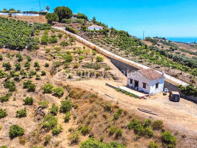 Terreno en venta en Frigiliana, Málaga