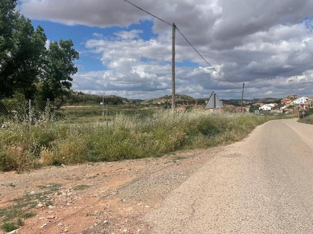 Terreno en venta en Fuentealbilla, Castilla-La Mancha