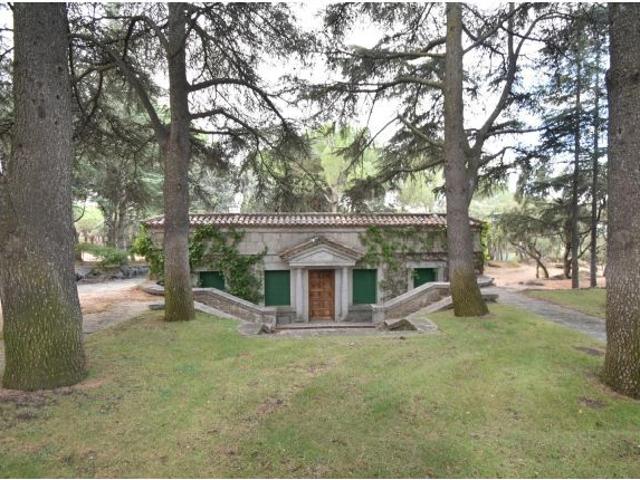 Local Comercial en venta en La Navata, Galapagar