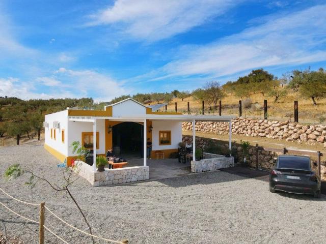 Terreno en venta en Almogía